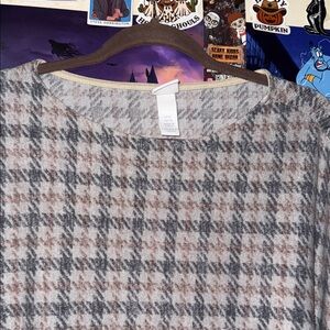 H&M Gray and Pink Patterned Long- Sleeve Shirt